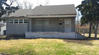 1633 Harding St, Wichita KS  67208-2324 exterior