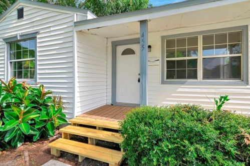 455 61st Ave, Saint Petersburg, FL 33703-1501