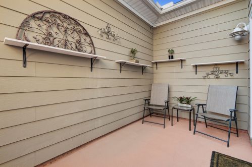 2096 Promenade Ct, Mount Pleasant SC  29466-7231 exterior