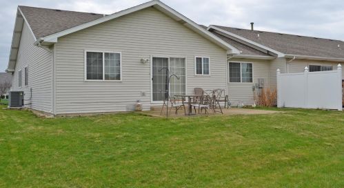 1417 Rokosz Ln, Dyer, IN 46311-1396