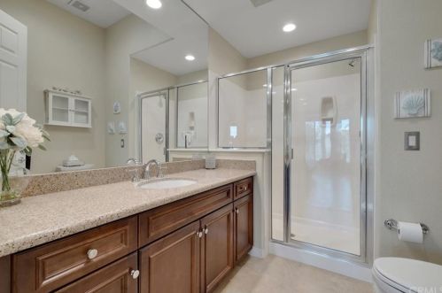 15 Napoleon Rd, Rancho Mirage CA  92270-2715 exterior