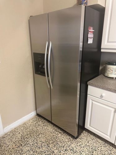 774 Prima Vista Blvd, Fort Pierce FL  34952-2275 exterior