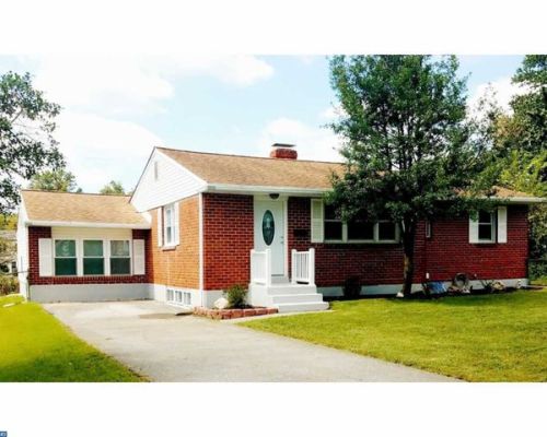 2106 Lynch Dr, Wilmington, DE 19808-4825