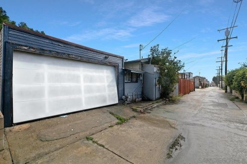 2588 Fairmount Ave, San Diego CA 92105-3421 exterior