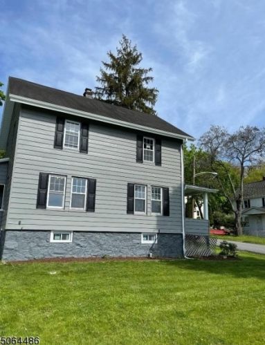 12 Sampson Ave, Dover NJ  07801-2734 exterior