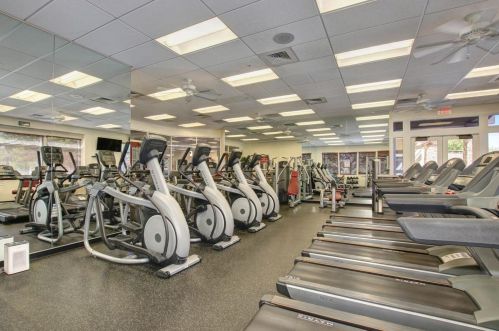 9860 Westminster Way, Elk Grove CA  95757-5124 exterior