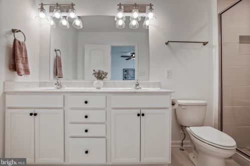 1198 Happy Ridge Dr, Front Royal VA  22630-5302 exterior