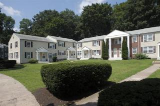 283 Cooper Pl, New Haven CT  06515-1804 exterior