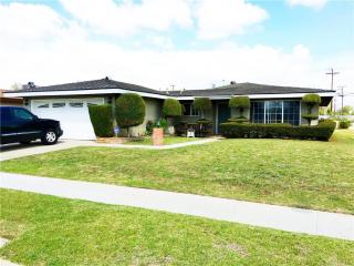 16492 Tulip Ct, Fontana, CA 92335-5642