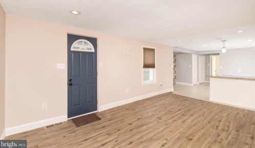 806 Pitman Ave, West Deptford NJ  08063-1324 exterior