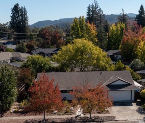 5124 Dupont Dr, Santa Rosa, CA 95409-3714