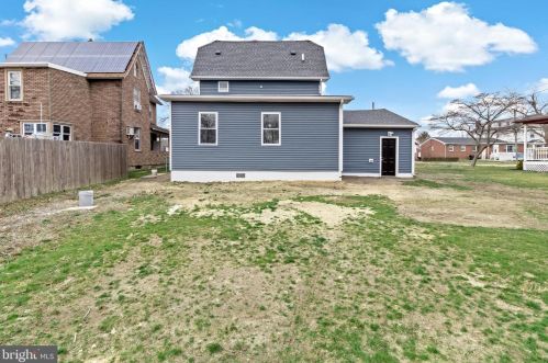 14 Taunton Ave, Berlin Boro NJ  08009-1623 exterior