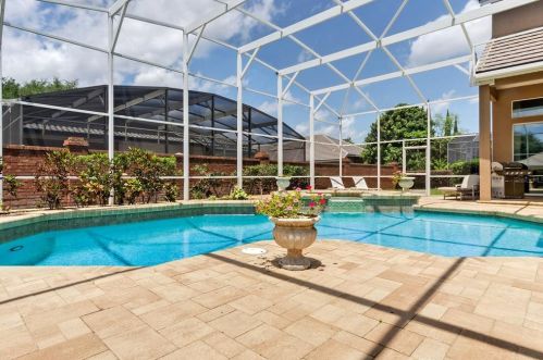 4916 Keeneland Cir, Orlando FL  32819-3141 exterior