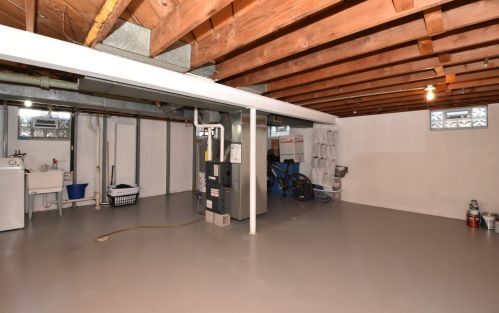 2933 48, Milwaukee WI 53216-4630 exterior