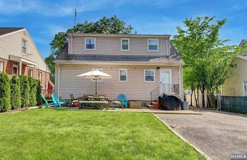 46 Delaware Ave, Dumont NJ  07628-2408 exterior