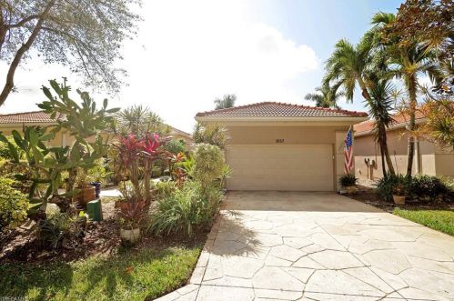 8157 Sanctuary Dr, Naples, FL 34104-5862
