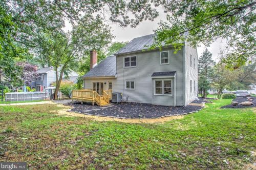 145 Ridings Way, Lancaster PA  17601-1707 exterior