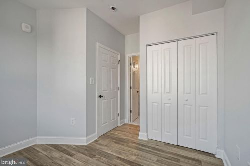 1111 Holbrook Ter, Washington DC 20002-2704 exterior