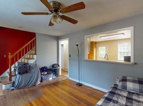 43 James St, Colchester CT  06415-1118 exterior