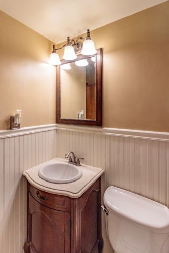 1520 Larkspur Dr, Finleyville PA  exterior