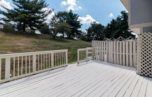 636 Deer Watch Rd, Bridgeville PA  15017-1149 exterior