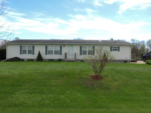 9 Williams Rd, Otis, IN