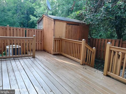 4653 Prather Pl, Woodbridge VA  22193-3018 exterior