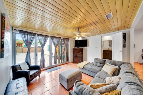 17119 Saticoy St, Van Nuys CA 91406-2146 exterior