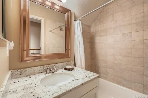 124 Jackson St, Denver CO 80210-6616 exterior