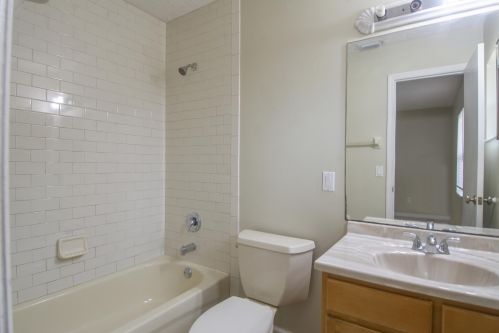 119 Essex Dr, Fort Pierce FL 34946-1228 exterior