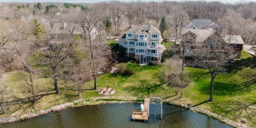 6472 Blue Heron Pointe Dr, Waterford, WI 53185-2500