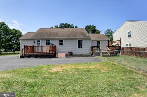 14832 Molly Pitcher Hwy, Upton PA 17225-9457 exterior