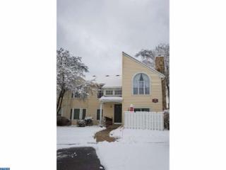 2 Dennis Ct, East Windsor NJ  08520-3016 exterior