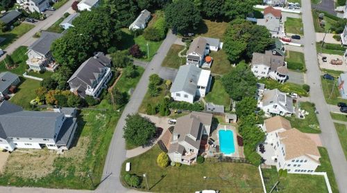 20 Roxbury Rd, South Kingstown RI  02882-2010 exterior