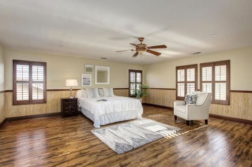 1741 Campos Ave, Woodland CA  95776-5327 exterior