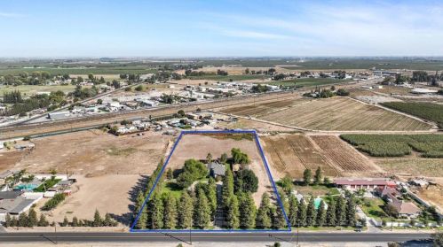 1812 Golf Rd, Turlock CA  95380-9746 exterior