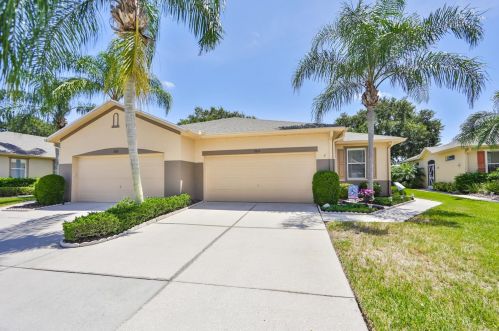 2019 Acadia Greens Dr, Ruskin, FL 33573-8054