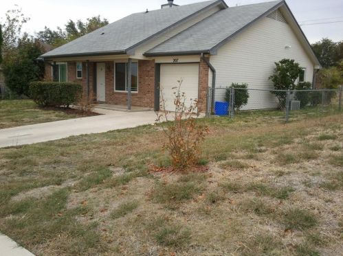 207 Bronc Dr, Copperas Cove TX  76522-1060 exterior