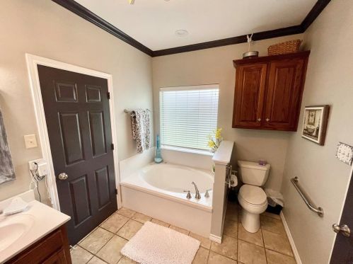 536 Oakridge Dr, Greenville TX  75402-7601 exterior