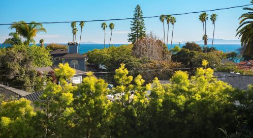 1347 Santa Rosa Ave, Santa Barbara CA 93109-2062 exterior