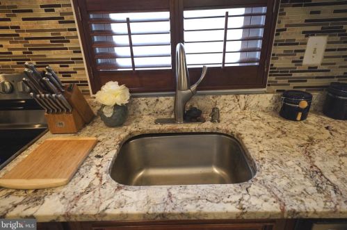 2251 Mount View Pl, Washington DC  20020-5219 exterior