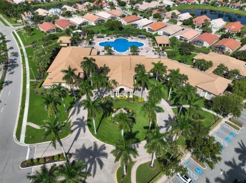 7038 Haviland Cir, Boynton Beach FL  33437-6472 exterior