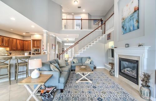 413 Islebay Dr, Ruskin FL  33572-3332 exterior