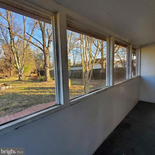 12507 Five Mile Rd, Fredericksburg, VA 22407-6651
