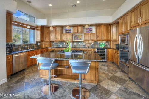 4785 Wolford Rd, Tucson, AZ 85749-8951
