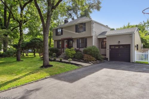 8 Venetia Ave, Cranford NJ  07016-1934 exterior