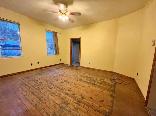 712 Stanton Ave, Pittsburgh, PA 15209-2544