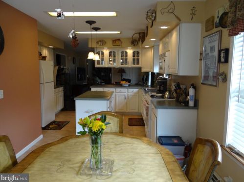 27 Eaton St, Schuylkill Haven PA  17972-1022 exterior