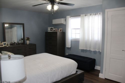 17 Rutgers Ave, West Milford Lakes NJ  07480-3505 exterior