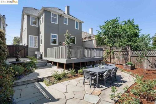834 Calmar Ave, Oakland CA  94610-1731 exterior